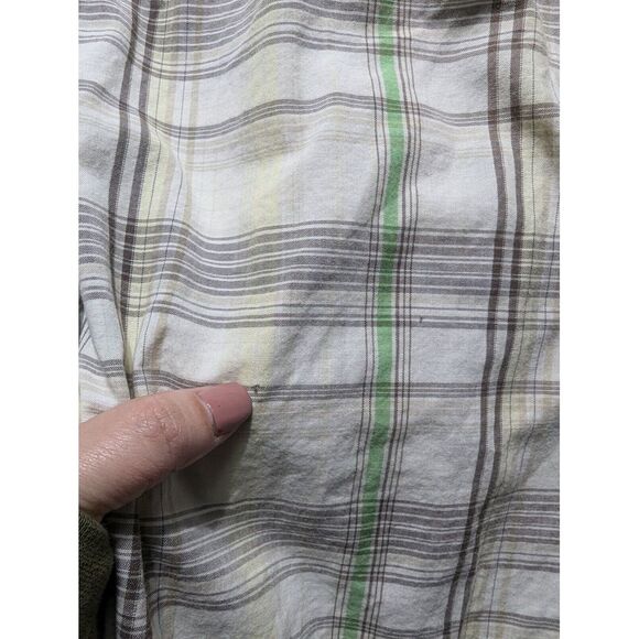 Royal Robbins Short Sleeve Button Up Shirt Men's Size Large Plaid - Picture 12 of 13